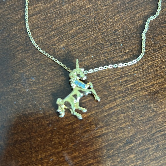 Vintage Avon Unicorn Girls Necklace - Picture 2 of 2